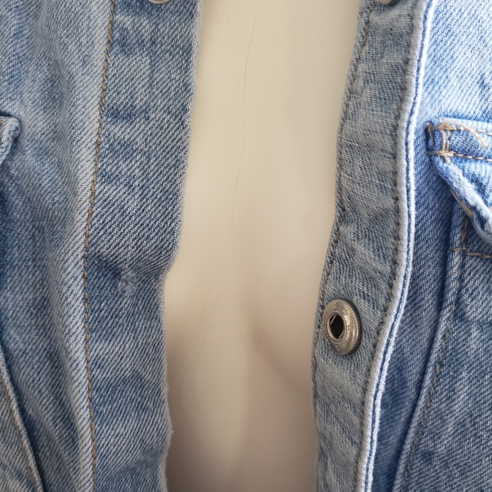 Jean jacket - Picture 4 of 8